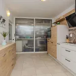 Semesterbostad Ferien Haus Loncar By Interhome